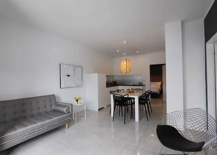 In With Two-bedrooms 7 실로