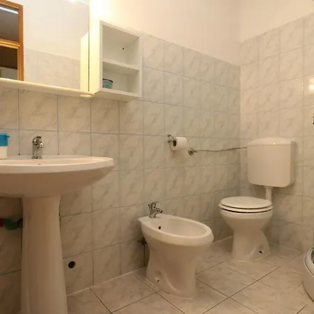 Apartment In With Two-bedrooms 7