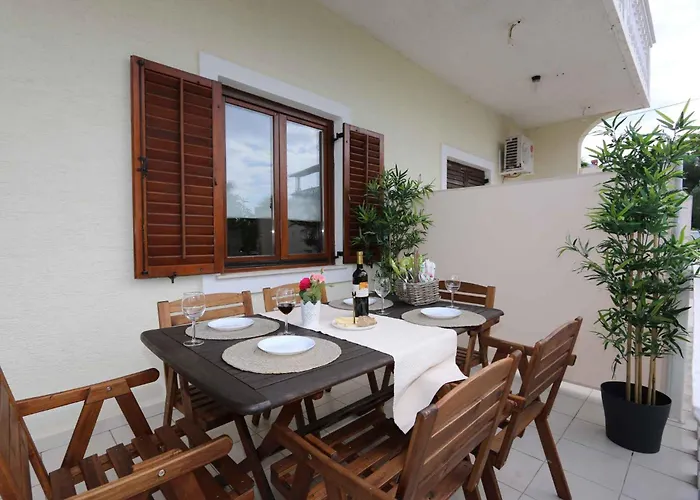 In With Two-bedrooms 7 Διαμέρισμα